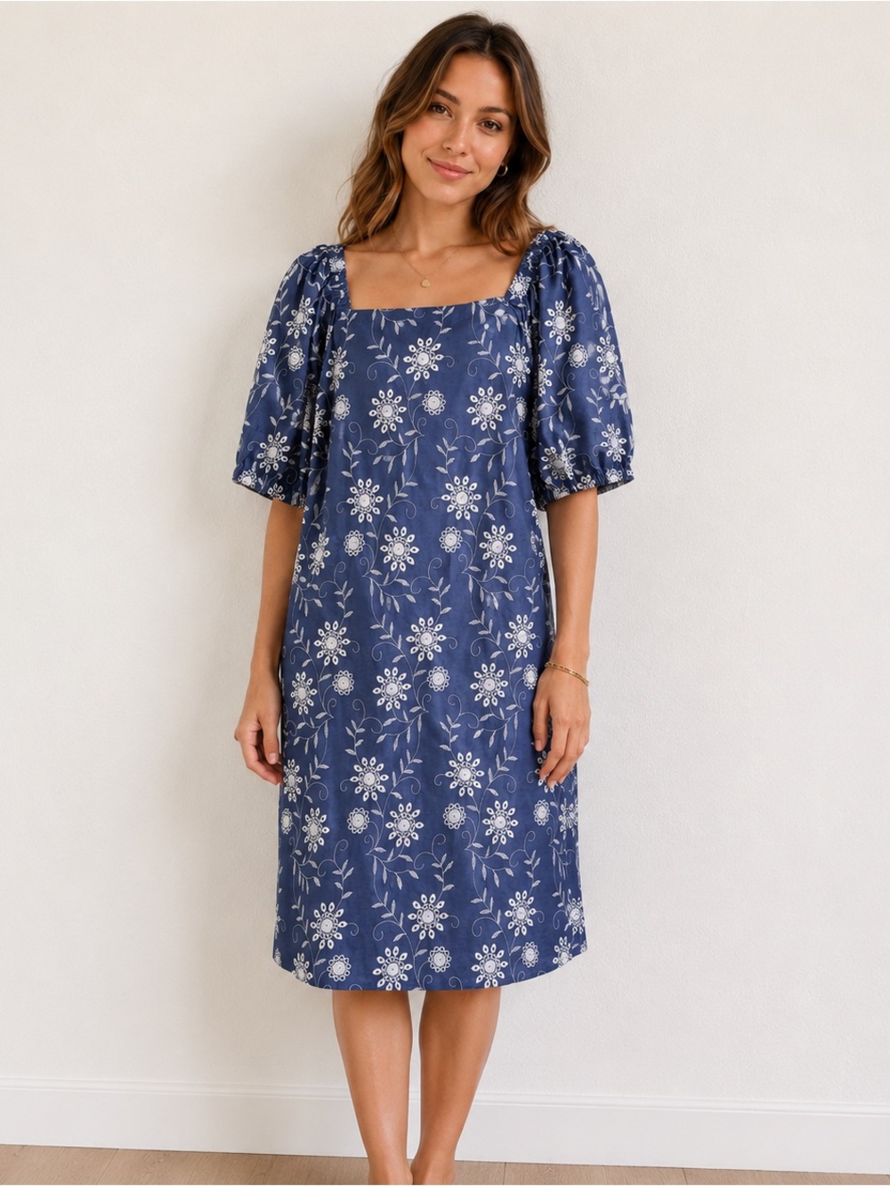 NWT Anne Klein Embroidered Floral Shift Dress Blue White Puff Sleeve Size 16